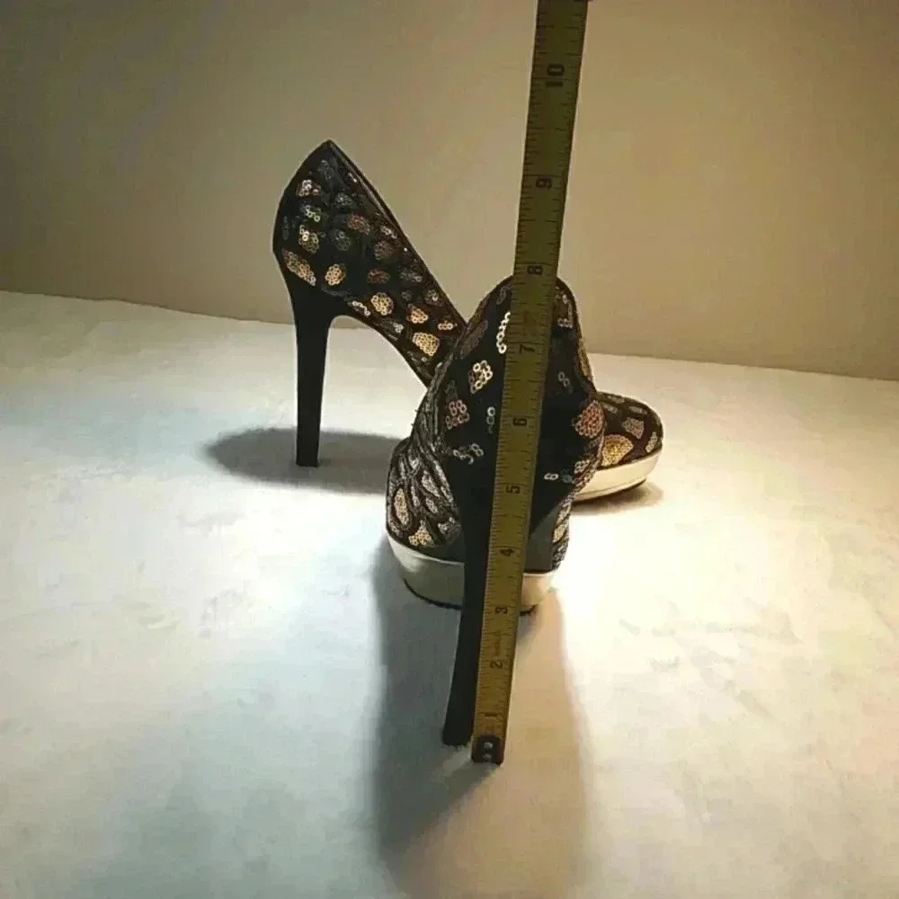 Vince camuro platform gold and  black